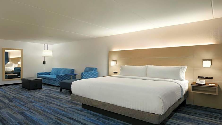 Holiday Inn Express Williamsbrg Busch Gardens Area By IHG