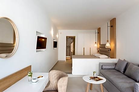 Suite with Private Pool