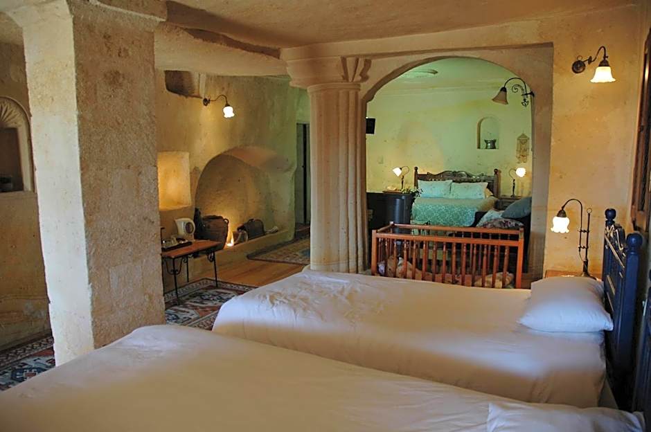 Elkep Evi Cave Hotel