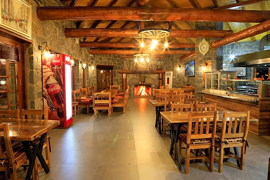 Teona Bungalow & Restaurant