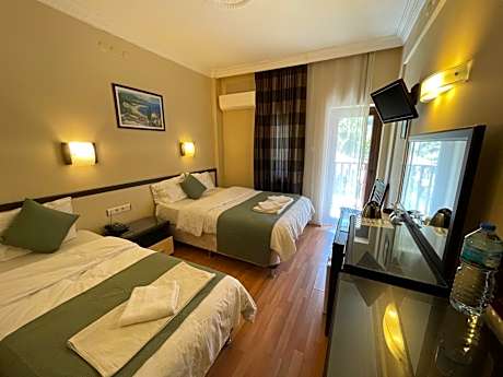 Double Room with Balcony (2 Adults + 1 Child)