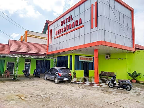 RedDoorz @ Hotel Bersaudara Bungo