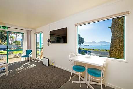 Studio with Spa Bath - Beach Front