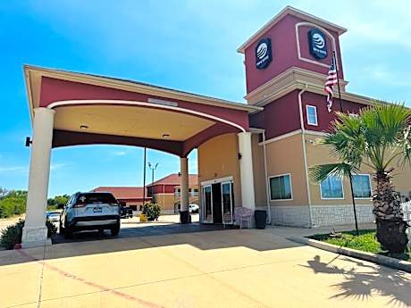 Executive Inn & Suites