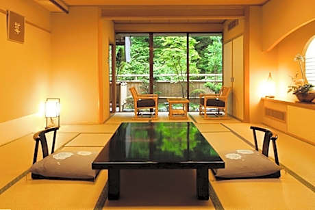 Japanese-Style Room with Open-Air Bath