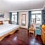 Romance Hotel