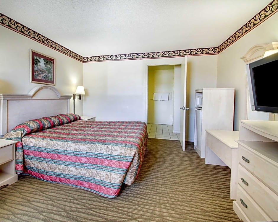 Econo Lodge Pearl - Jackson