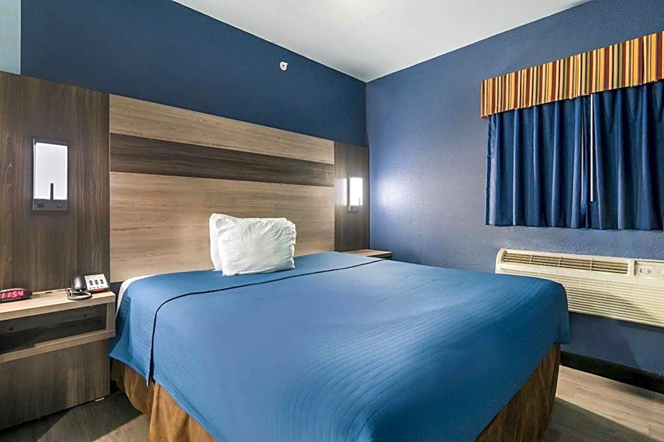 Rodeway Inn Carrollton I-35E