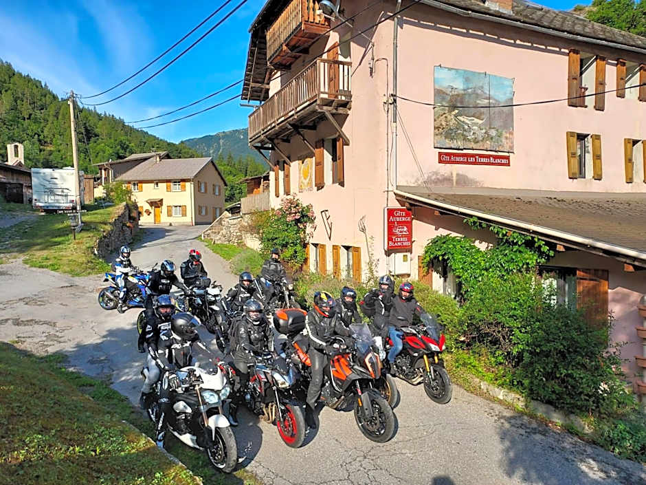 Gîte Auberge Les Terres Blanches de Méolans