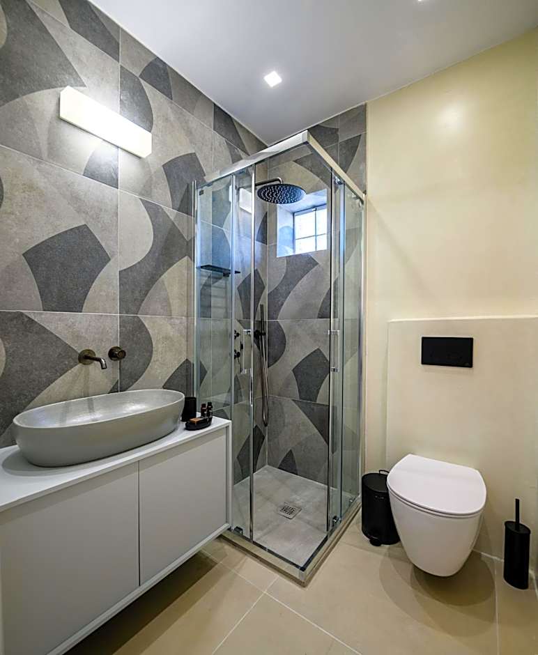 Remezzo Bayfront Suites