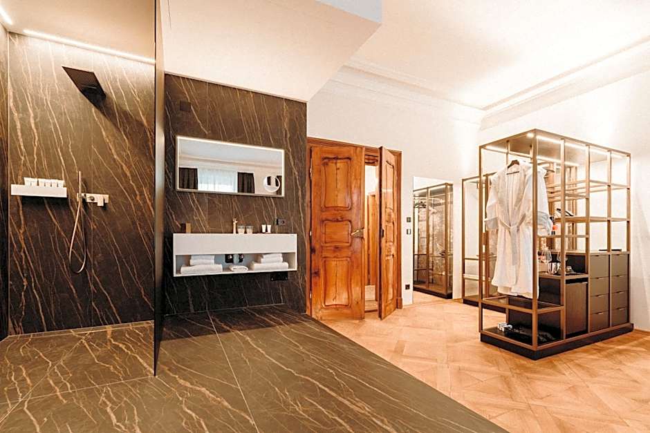 META SUITES historic city living