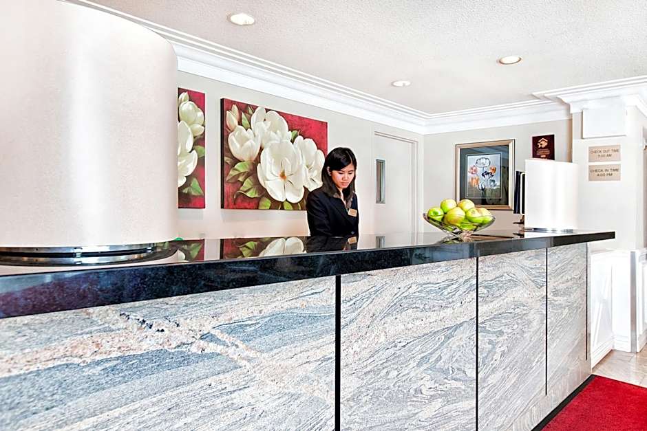 West Edmonton Mall Inn