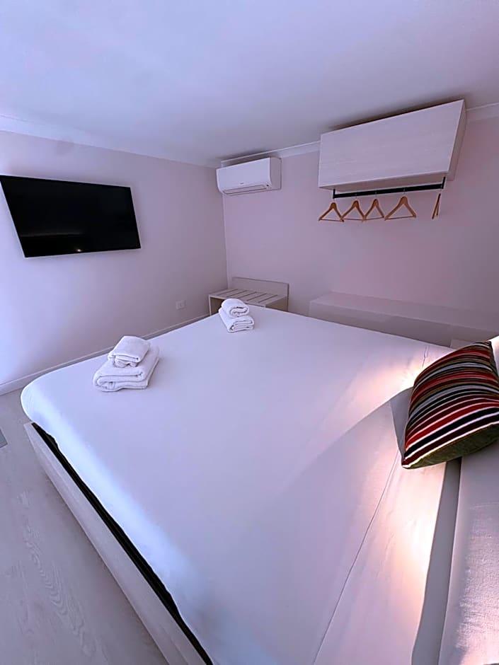 Casa Blanca Rooms&Suites