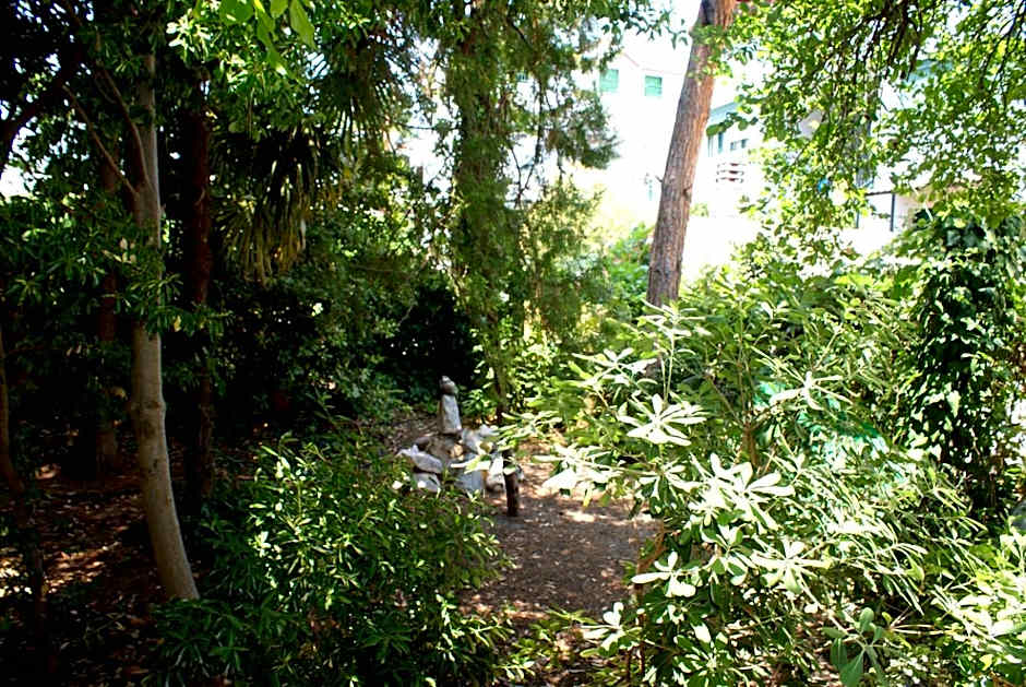 HOTEL AGNI -ENOIKIAZOMENA DIAMERIZMATA