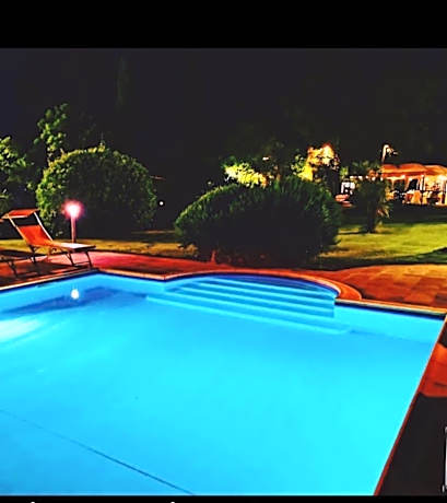 Hotel Monti