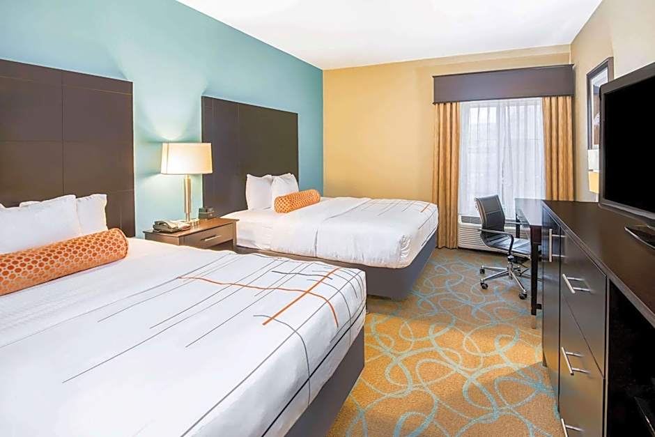 La Quinta Inn & Suites by Wyndham Clinton Historic Route 66