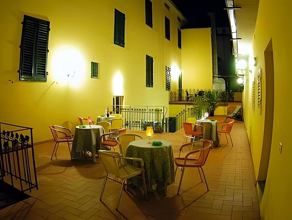 Hotel Savoia & Campana