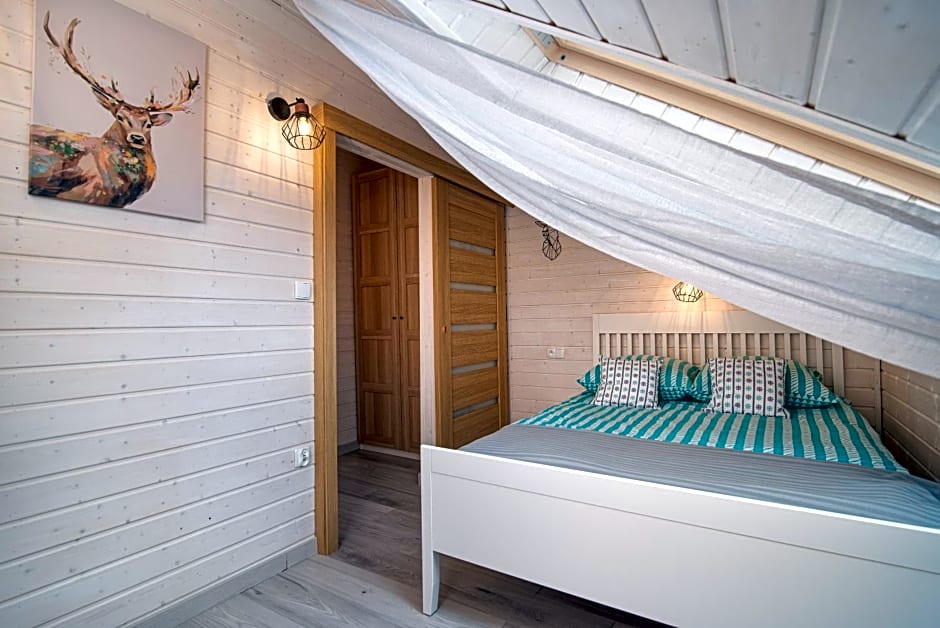 Domki Jelonek - Całoroczne, ogrzewane, klimatyzowane