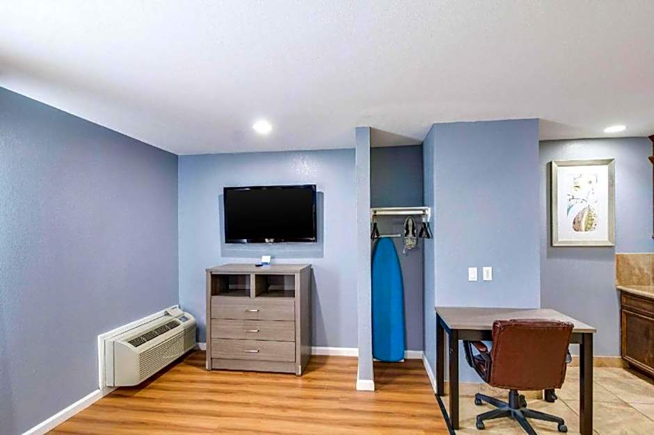 Rodeway Inn & Suites Port Arthur - Groves
