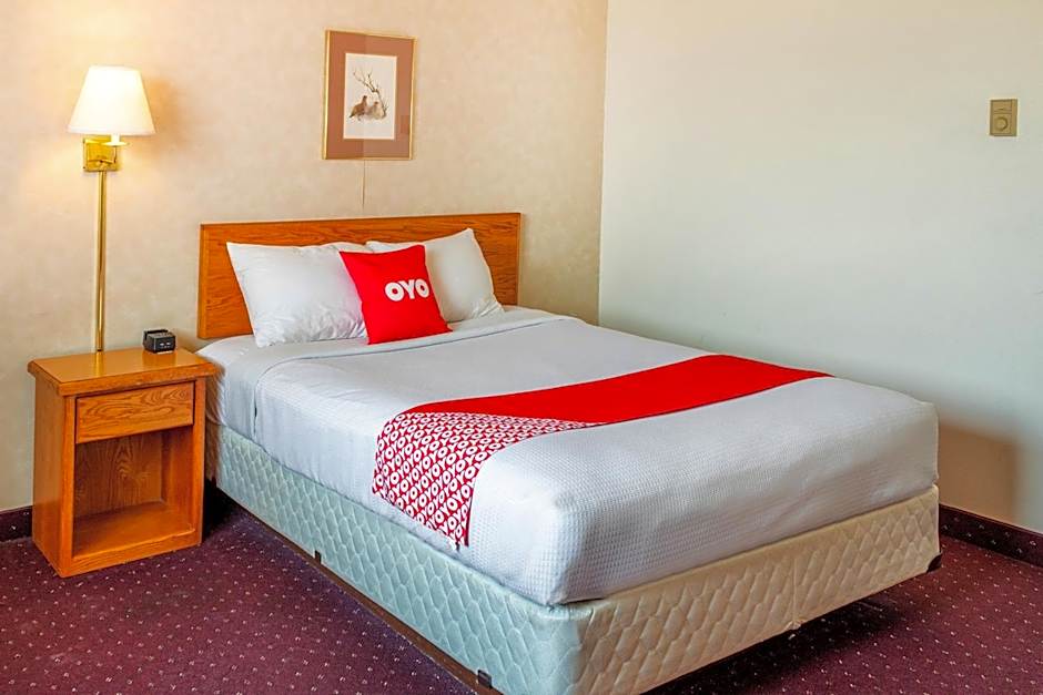 OYO Hotel Shelby MT Hwy 2 & I-15