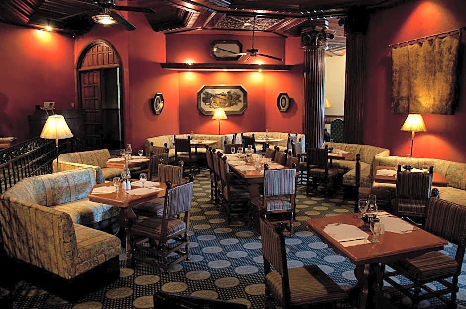 Camelot Hotel Quezon City powered by Cocotel