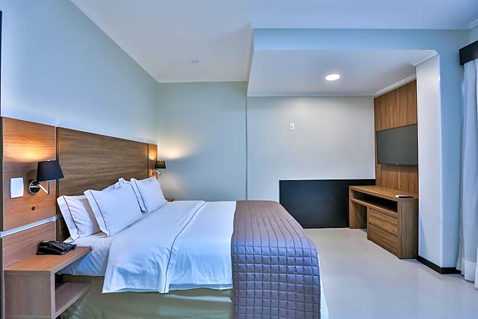 Wyndham Golden Foz Suítes