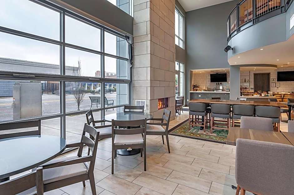 Cambria Hotel Louisville Downtown-Whiskey Row