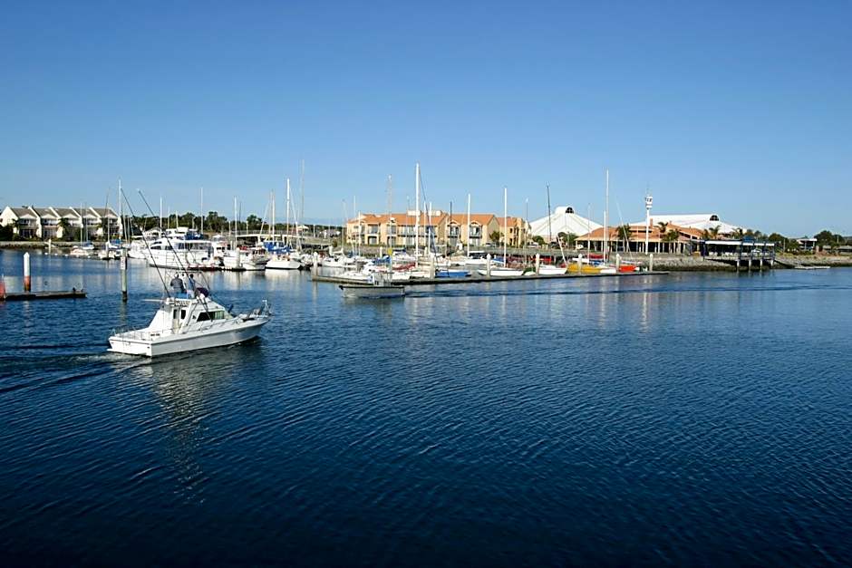 Marina Hotel and Apartments