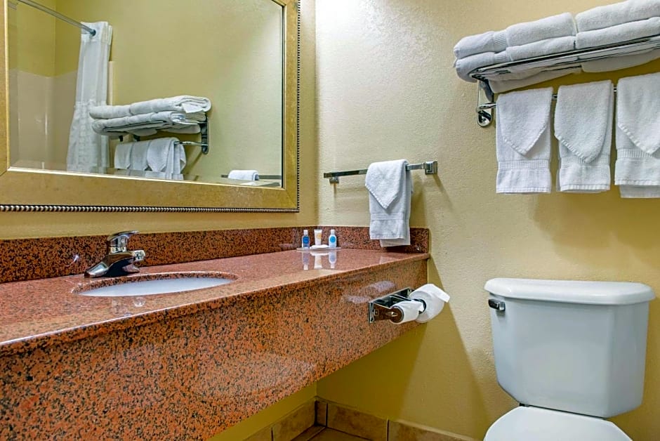 Quality Inn Jacksonville near I-72