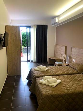 Superior Double or Twin Room with Terrace