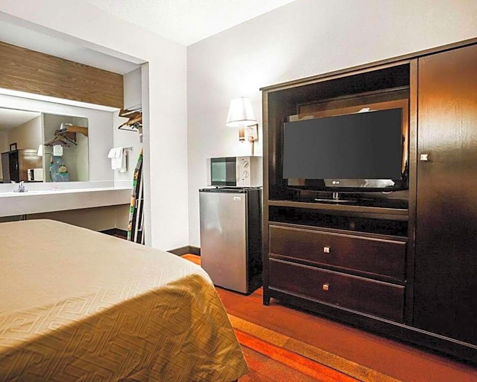 Econo Lodge Urbandale