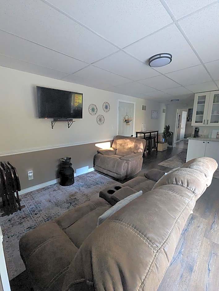 Suite in the Bush-Private Apartment