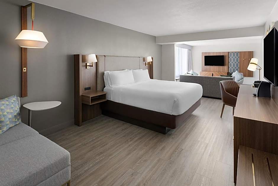 Holiday Inn Roanoke-Tanglewood-Rt 419&I581 by IHG
