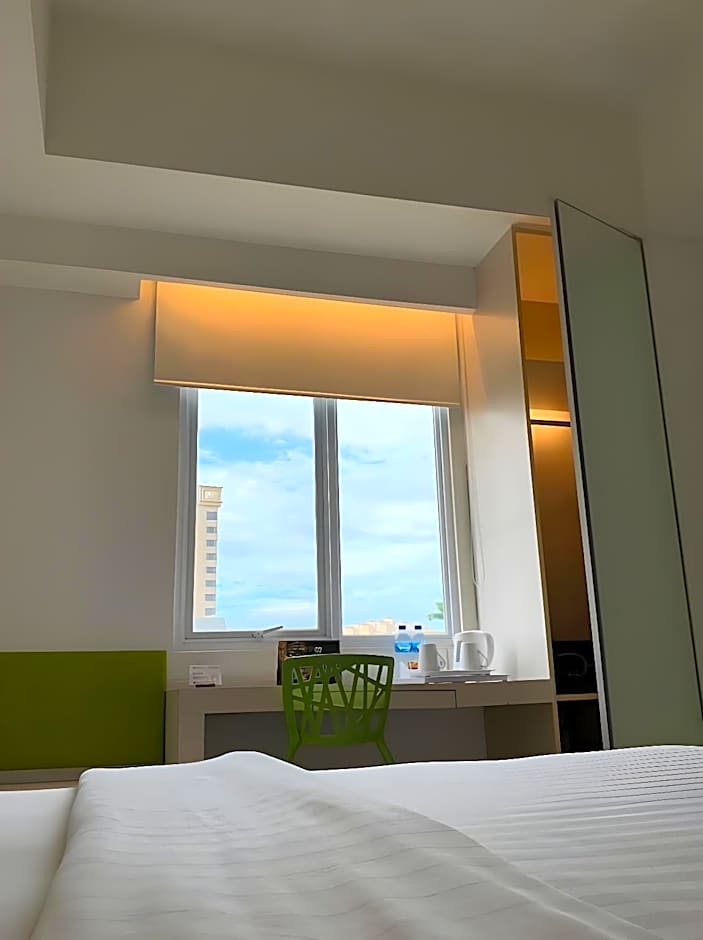 Zuri Express Mangga Dua