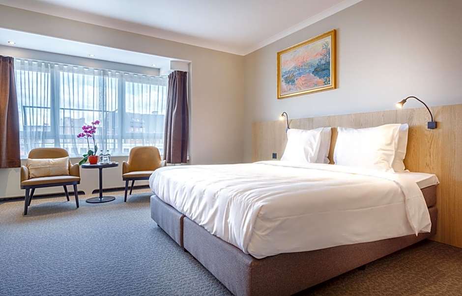 Hotel Carlton