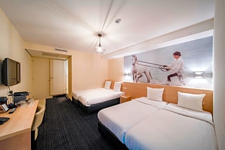 Economy Quadruple Room