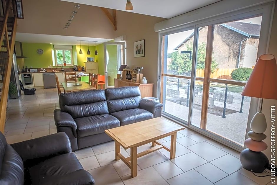 Le Nid d'Alex Spa , Rando et table d'hôte