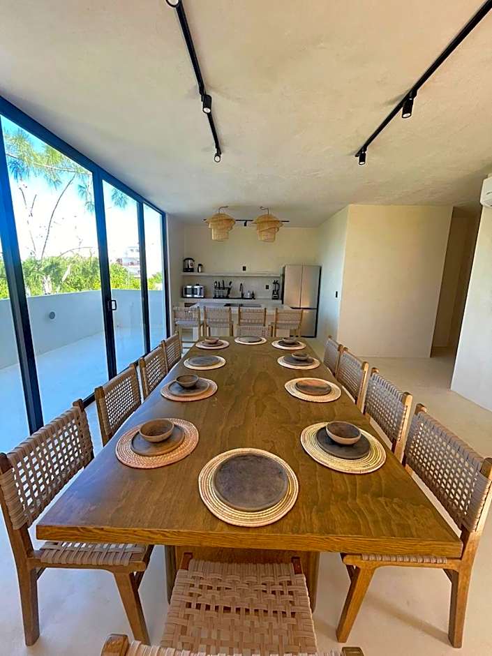 Casa Hood By the Sea