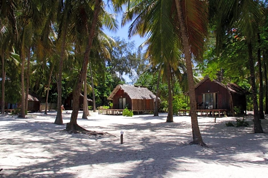 Kinazi Upepo Beach Eco Lodge