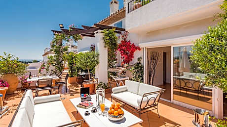 Molo Luxury Suites Puerto Banus