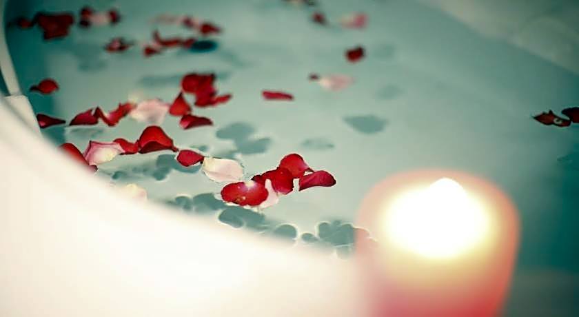 Hyunjin Tourist Hotel