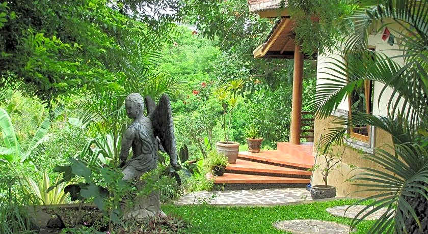 Sananda Bungalows