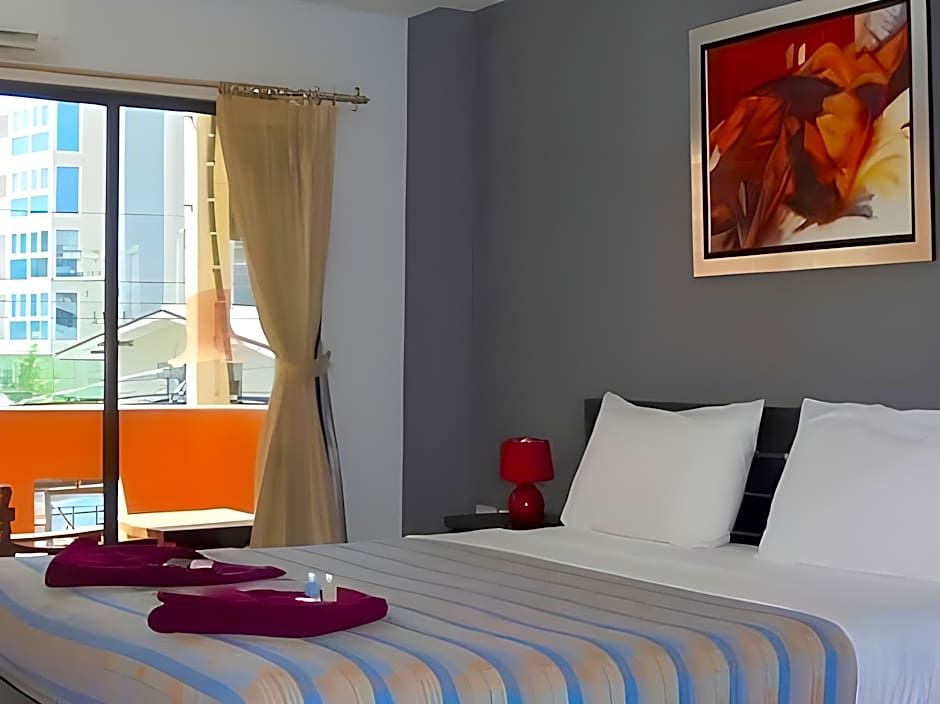 Robin’s Nest Guesthouse & Restaurant