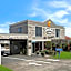Comfort Inn On Raglan