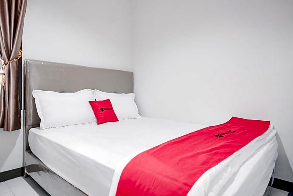 RedDoorz @ Jalan Narada Lampung