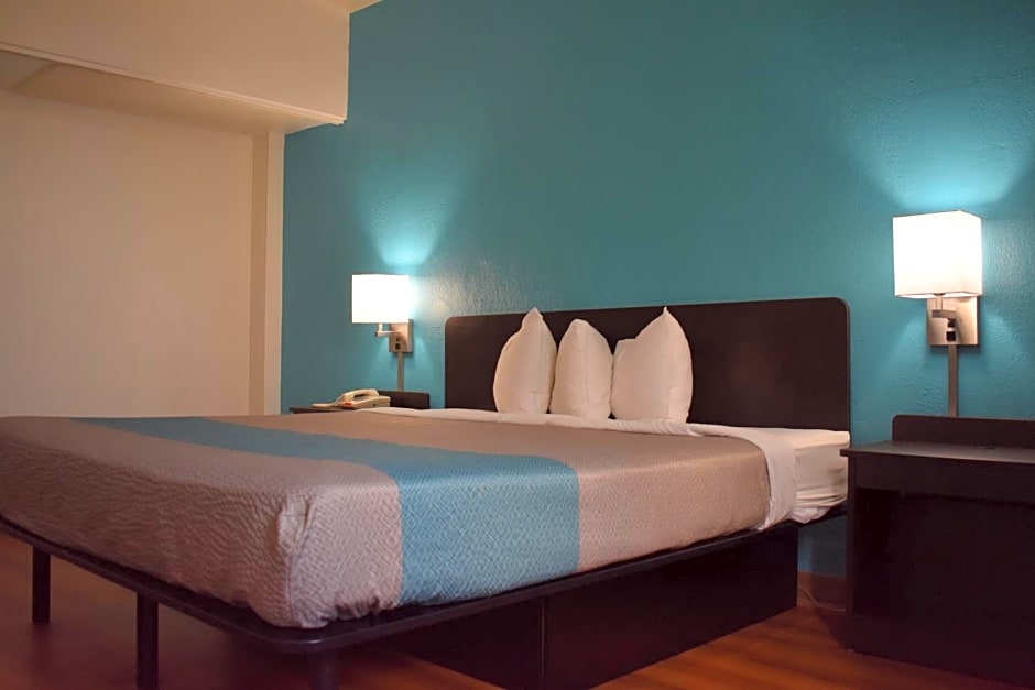 FairBridge Inn Express Melrose Park