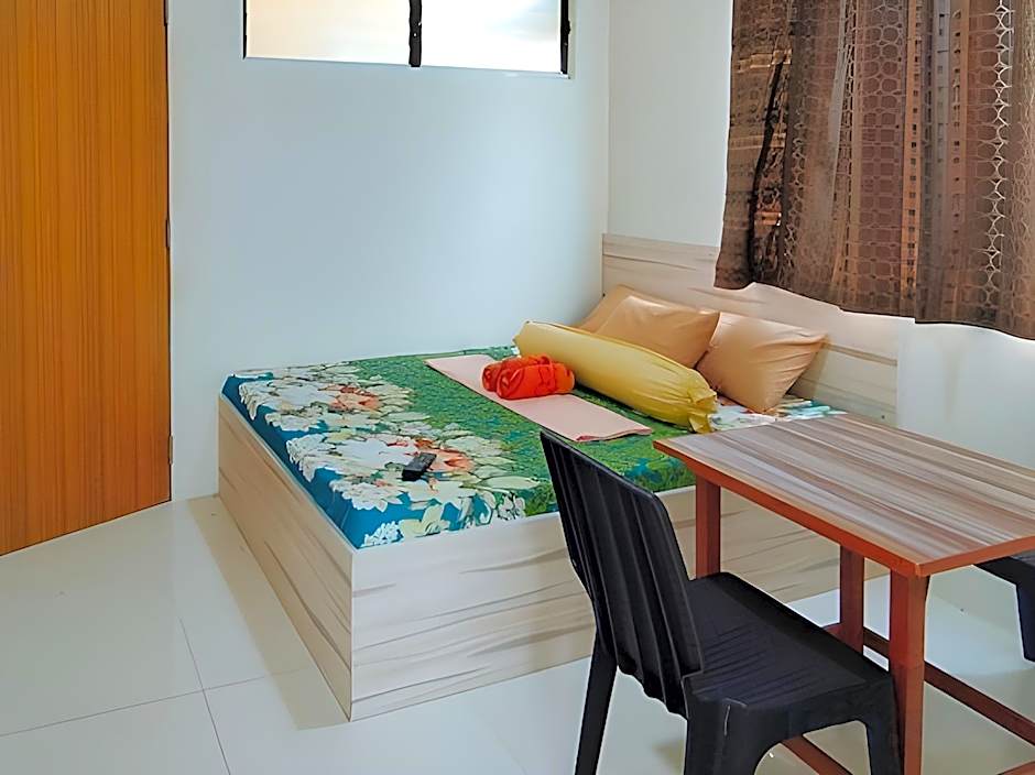 CM Apartelle Iloilo International Airport by RedDoorz