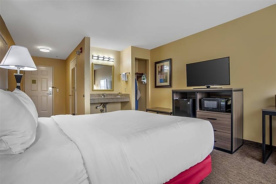 Best Western Plus Bessemer Hotel & Suites
