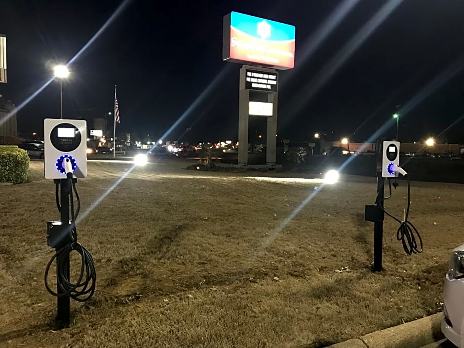 SureStay Plus Hotel by Best Western Greenwood
