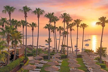 Cavo Maris Beach Hotel